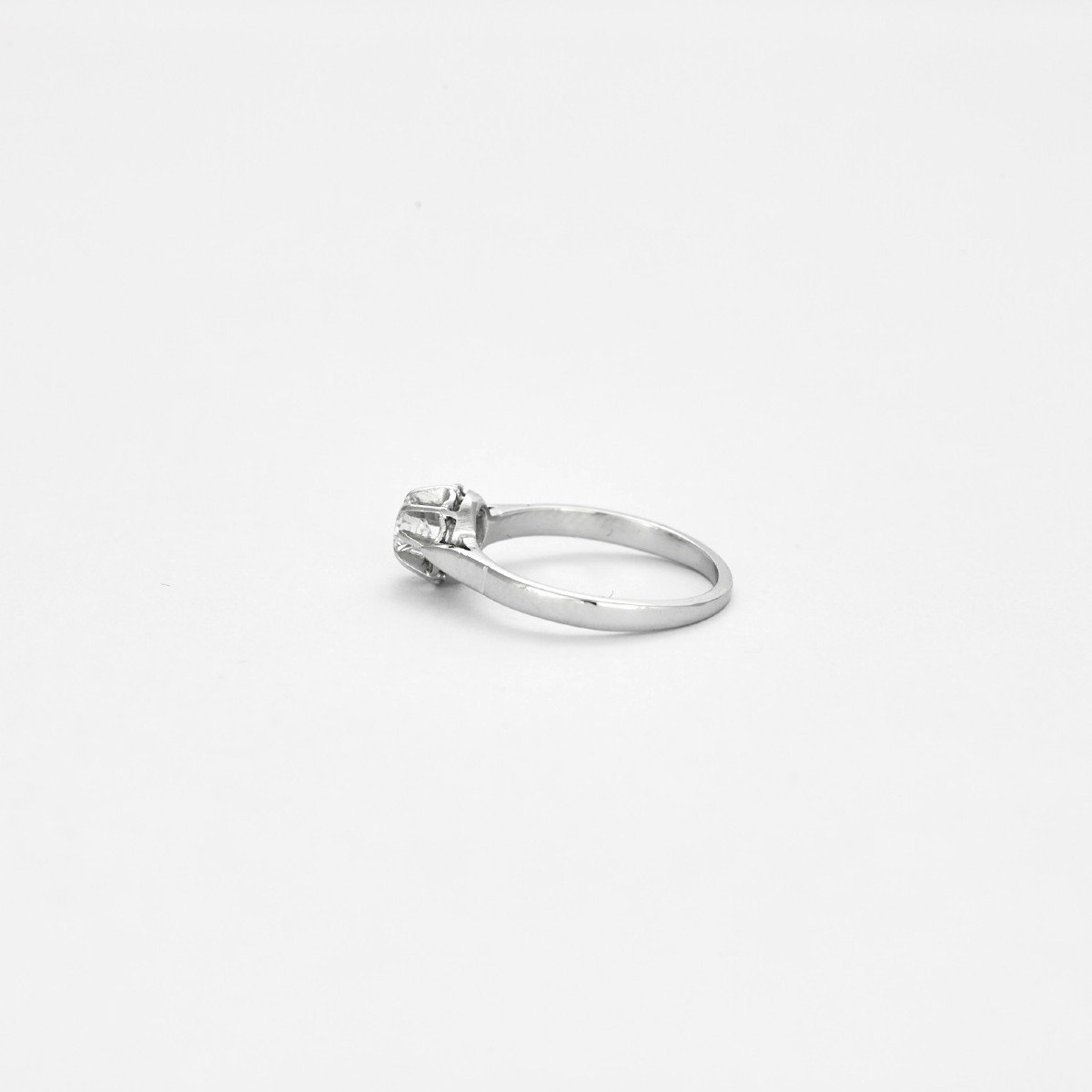 White Gold Diamond Solitaire Ring-photo-3