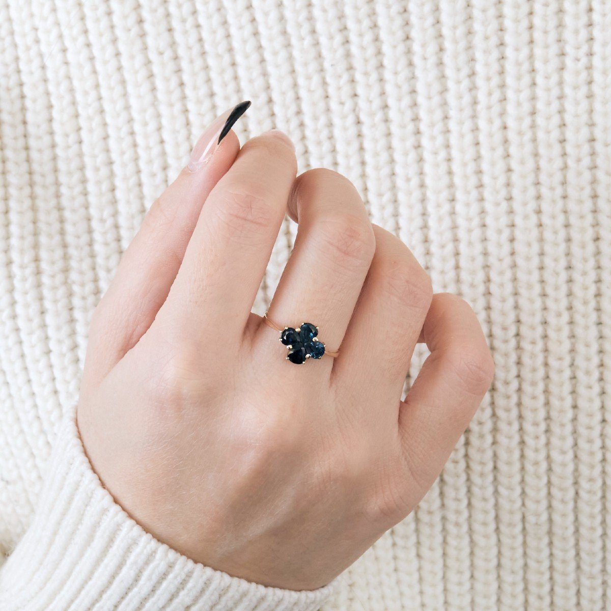 Sapphire Clover Ring-photo-1