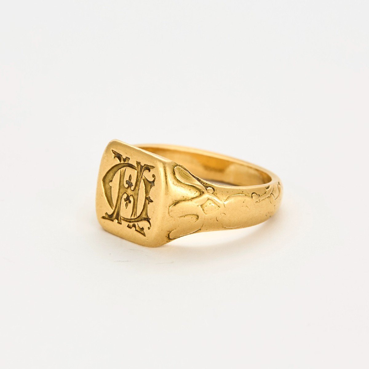 Antique Gold Signet Ring-photo-2