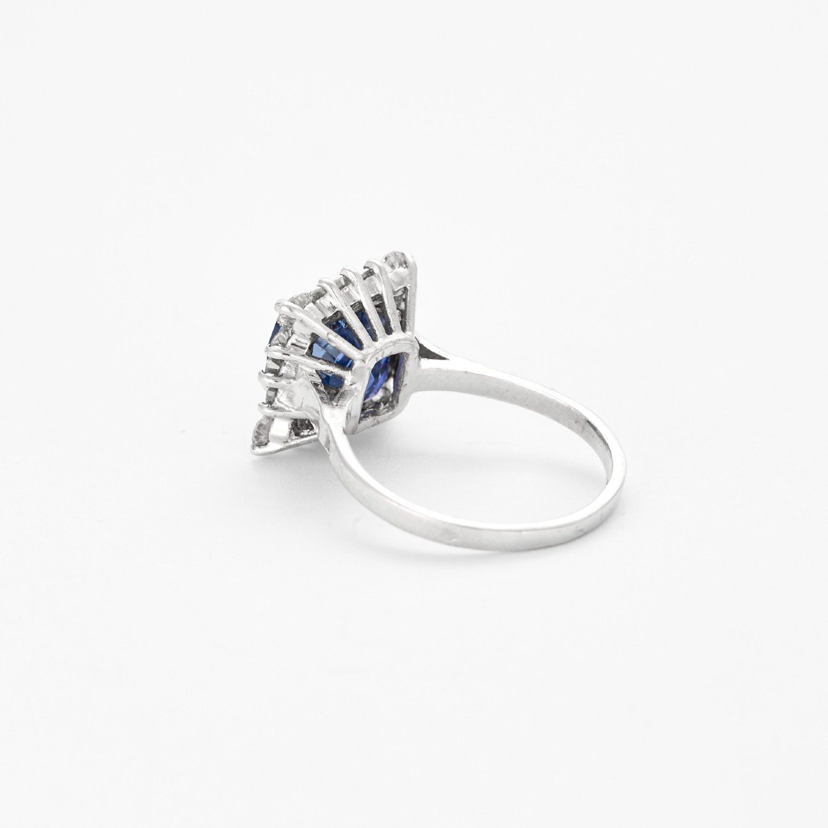 Marguerite Sapphire Diamond Ring-photo-4