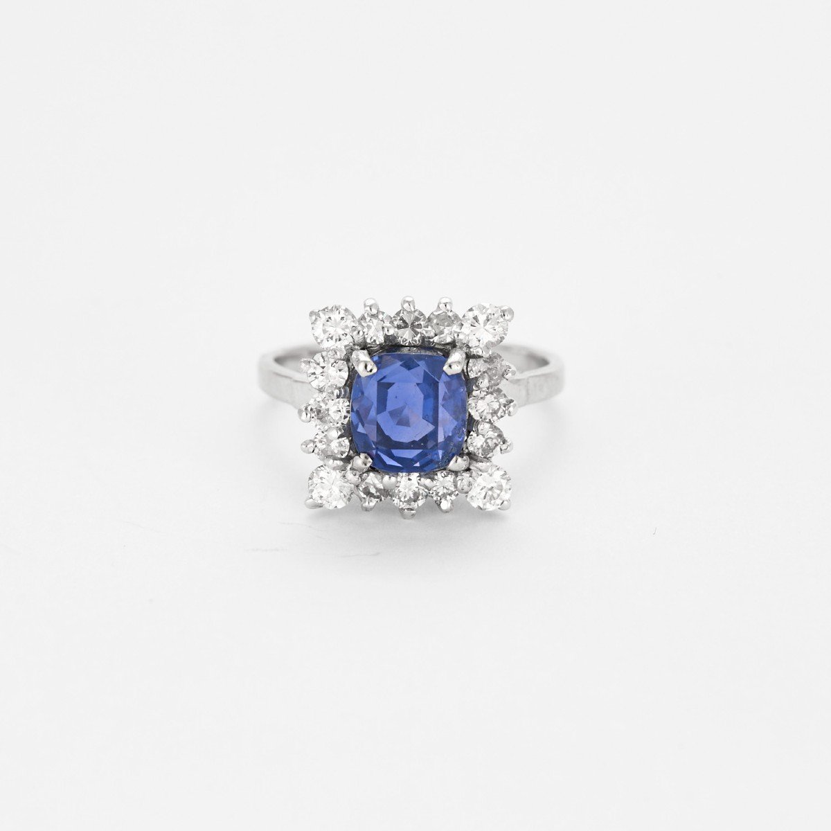 Marguerite Sapphire Diamond Ring