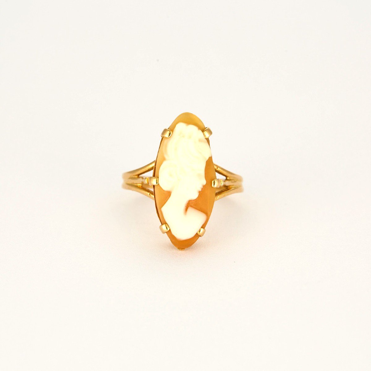 Cameo Ring