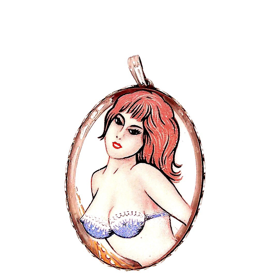 Vintage Pin Up Medallion Pendant-photo-4