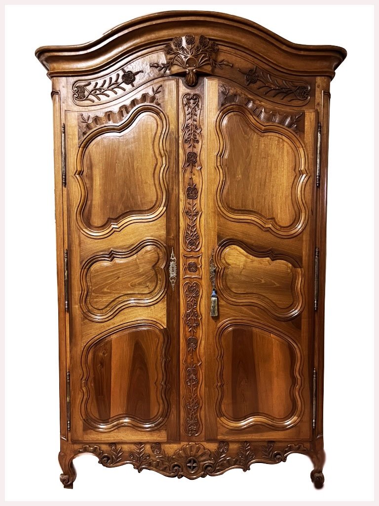 Louis XV Armoire Provencale