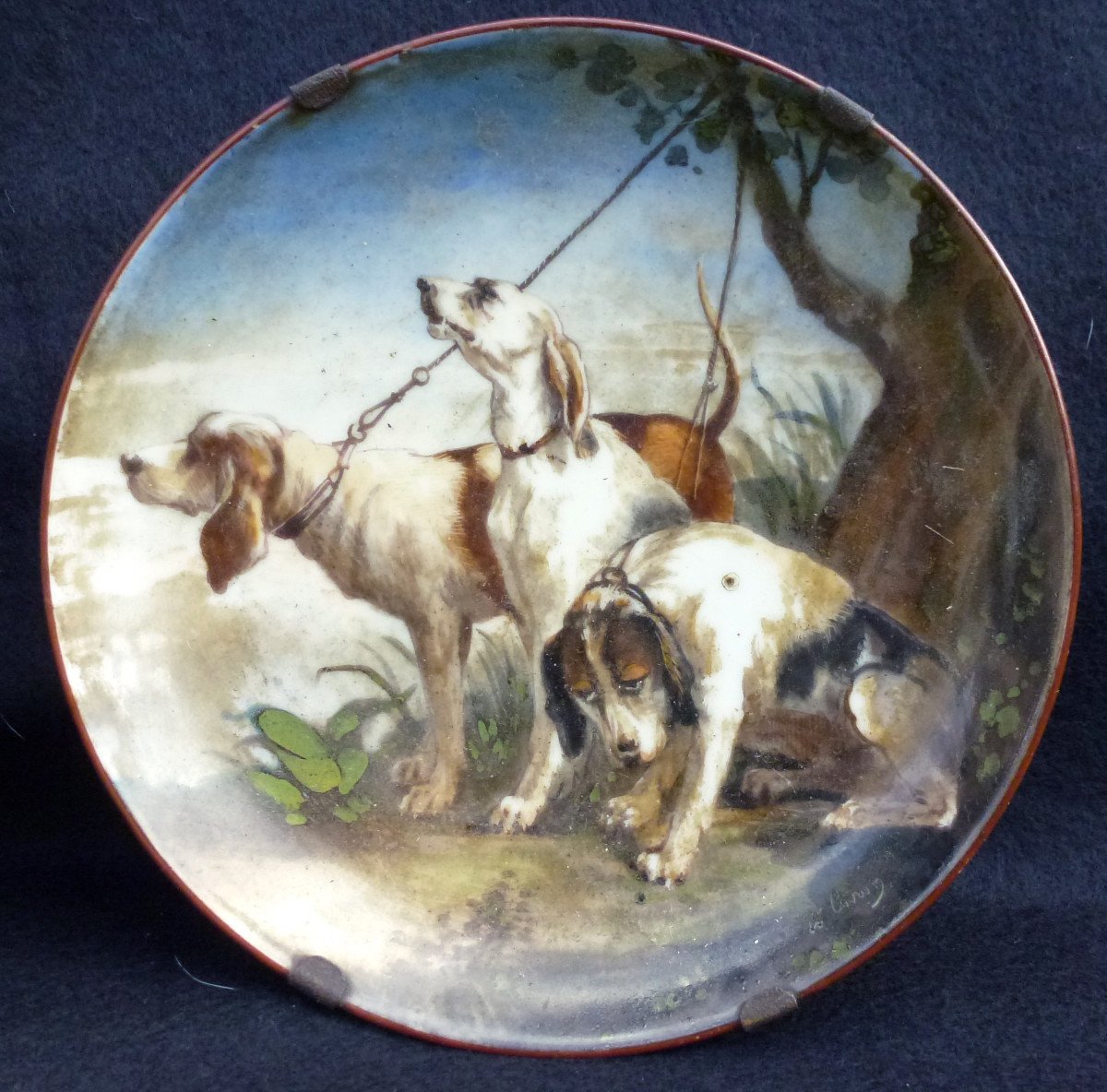 Tableau Chiens De Chasse Peinture Sur Porcelaine Du XIXème Siècle Signée-photo-2