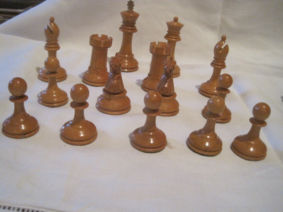 Jeu d'échecs original de style Staunton en buis et buis noirci. Vers 1880-photo-2