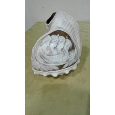 Large Conch Shell Lamp Sculpted  With Classic Faces, Italy, 20th Century 