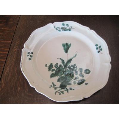 Large Maiolica Dish, Green Decor With Flowers And Foliage, South Italy, XVIIIth