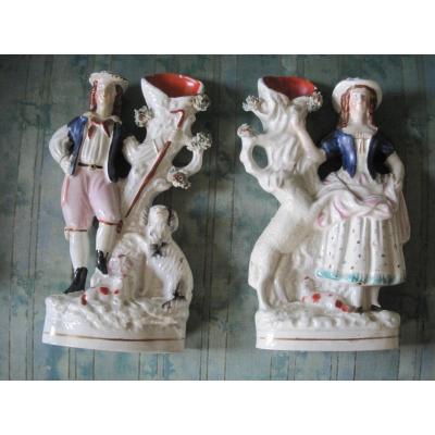 Pair Of Earthenware Shepherds, Polychrome Decor, England End- XIXth