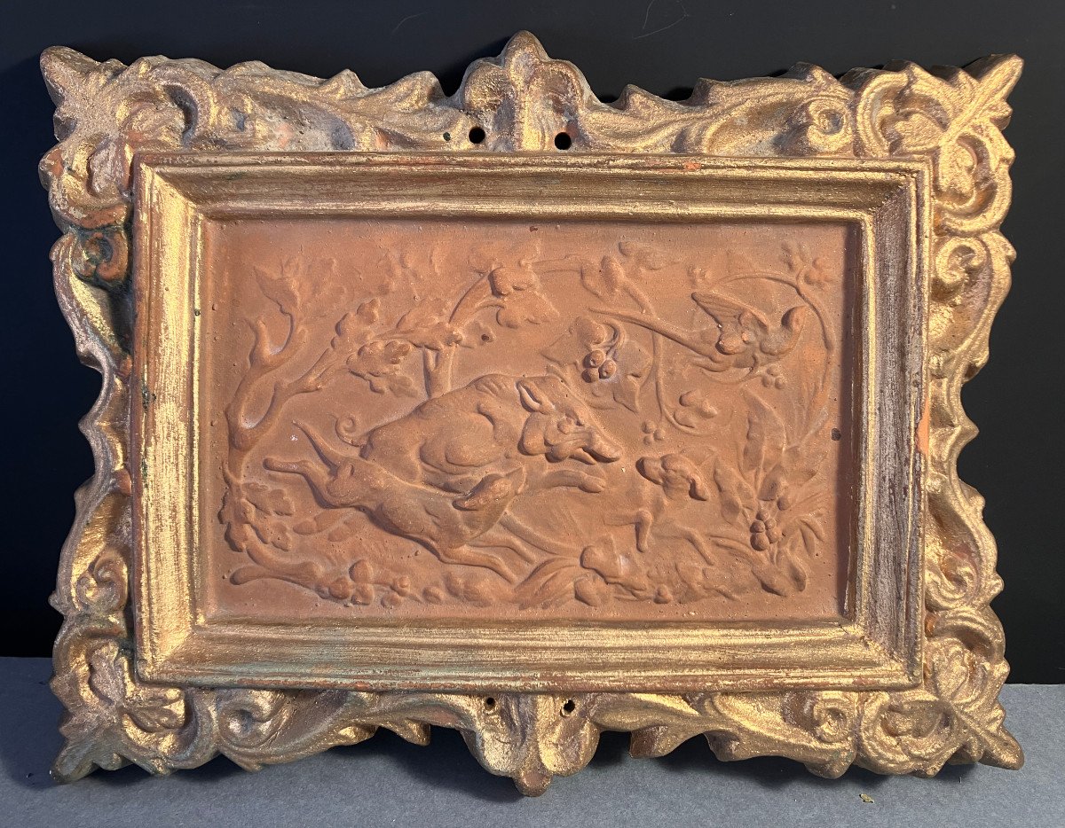 Bas Relief And Frame In Terracotta With Wild Boar Hunting Decor - 19th Century - Hunting