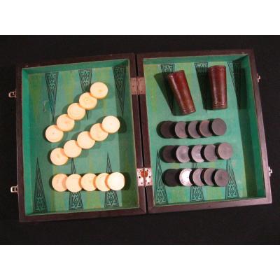 Backgammon ou Jacquet /  Jetons Ivoire & Bois  - Gobelets En Cuir / Cheney Uk England -