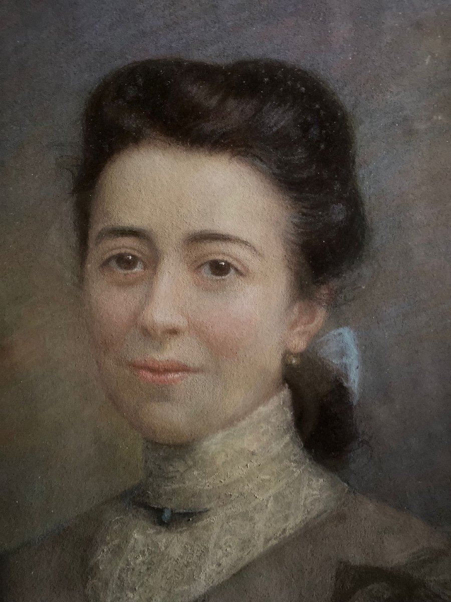 Painting Of A Young Woman-photo-3