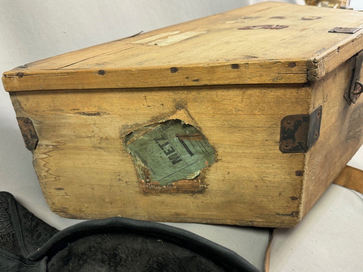 BICORNE, EPAULETTES, CEINTURON PORTE EPEE AVEC SA CAISSE DE TRANSPORT D'UN OFFICIER DU GENIE-photo-7