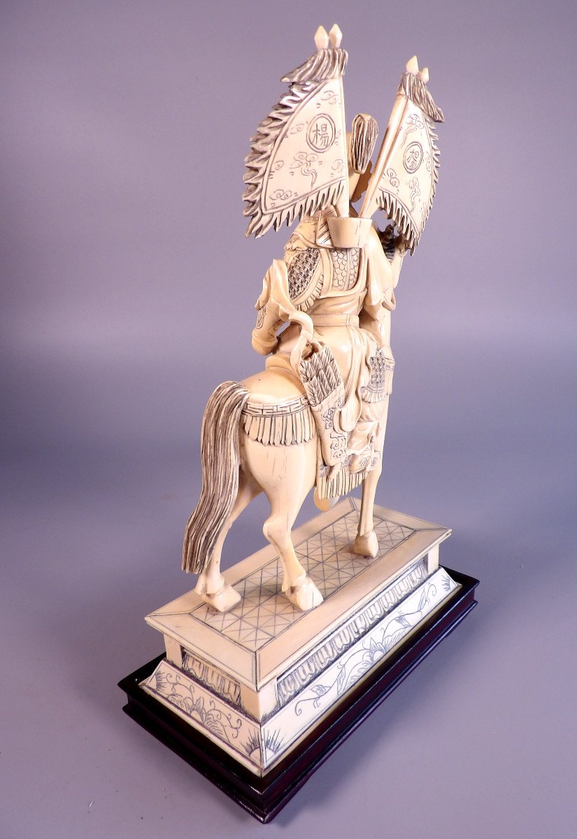 Asian Bone Horseman - Dignitary In Ceremonial Attire-photo-2