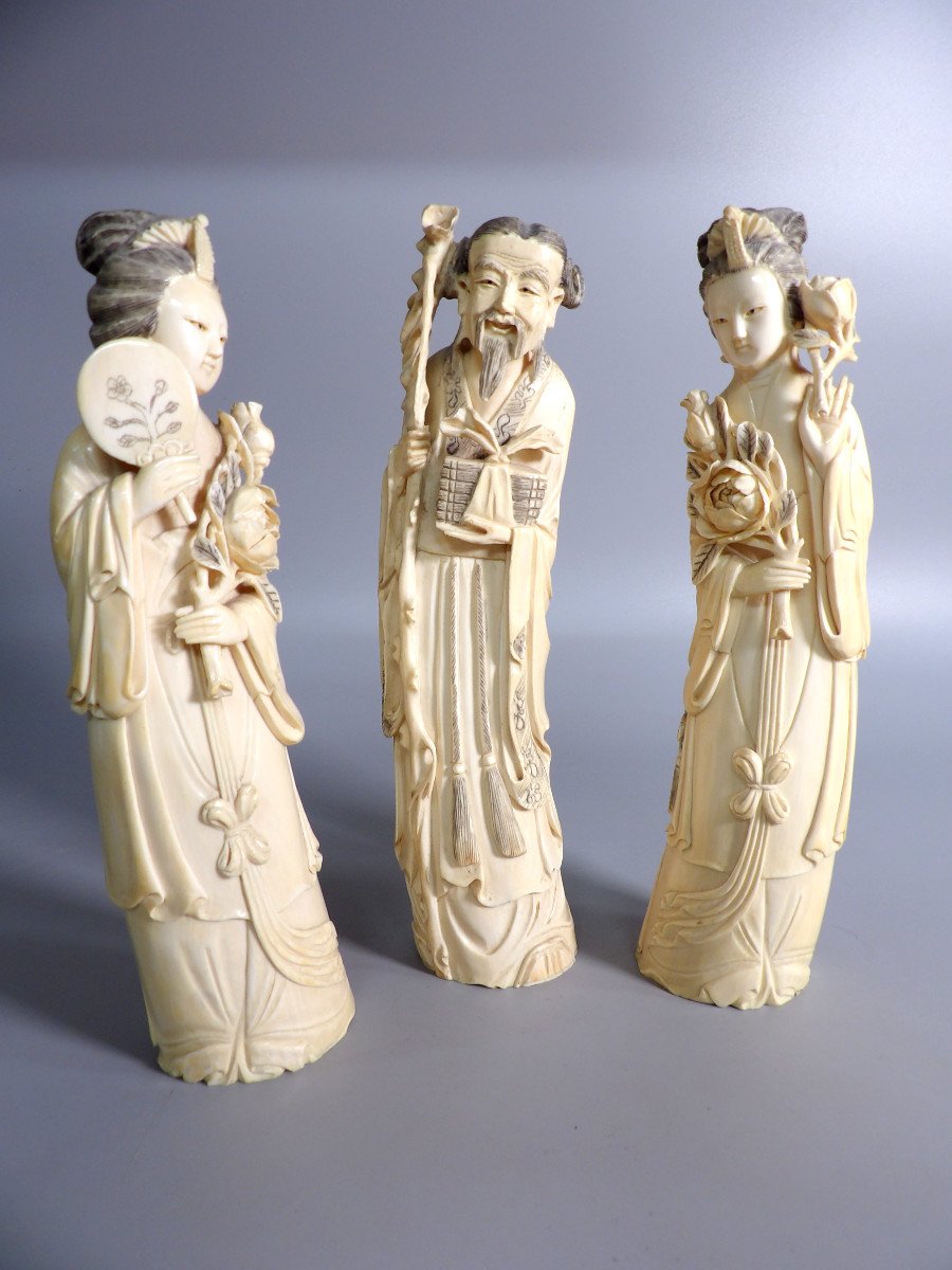 Set Of 3 Asian Bone Sculptures - One Man And Two Women In Traditional Dress