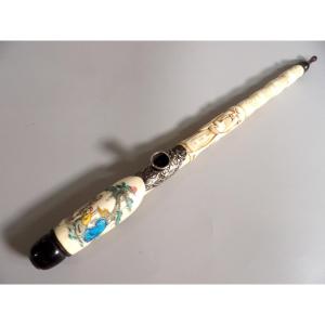 Finely Crafted Bone Asian Style Opium Pipe