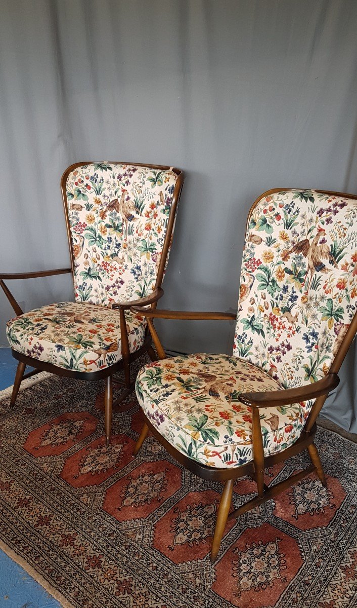 Paire  De Fauteuils Et  Un Pouf  Modèle Windsor De Lucian Ercolani Pour Ercol -photo-2