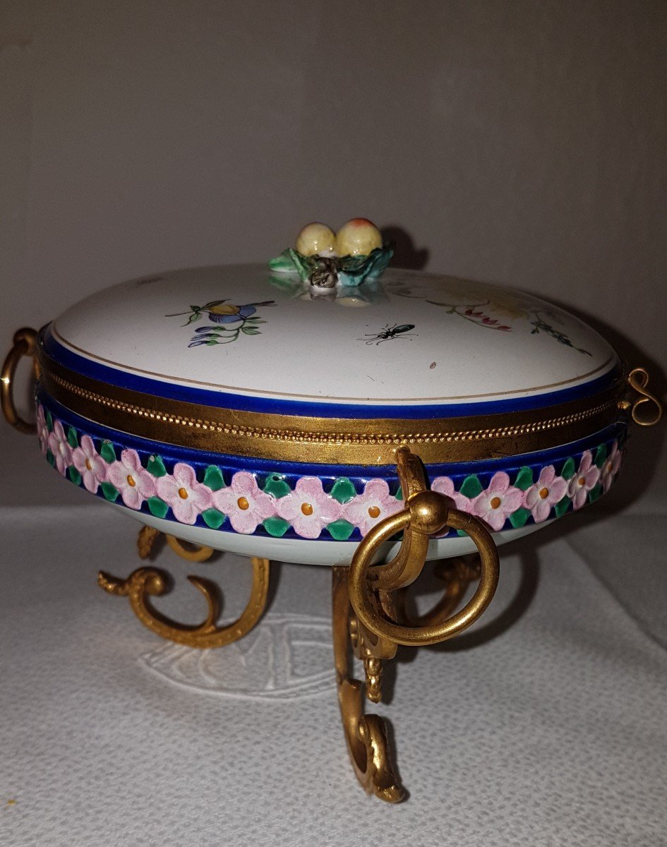 Earthenware Tripod Candy Box - Golden Brass Frame