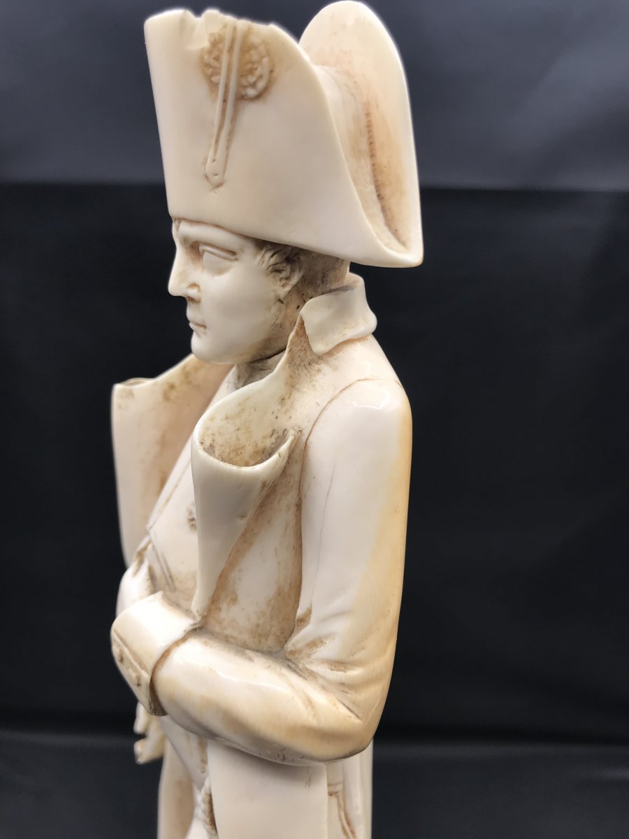 Ivory - Napoleon 1st Statue In Frock Coat - Wooden Base - XIXth-photo-2