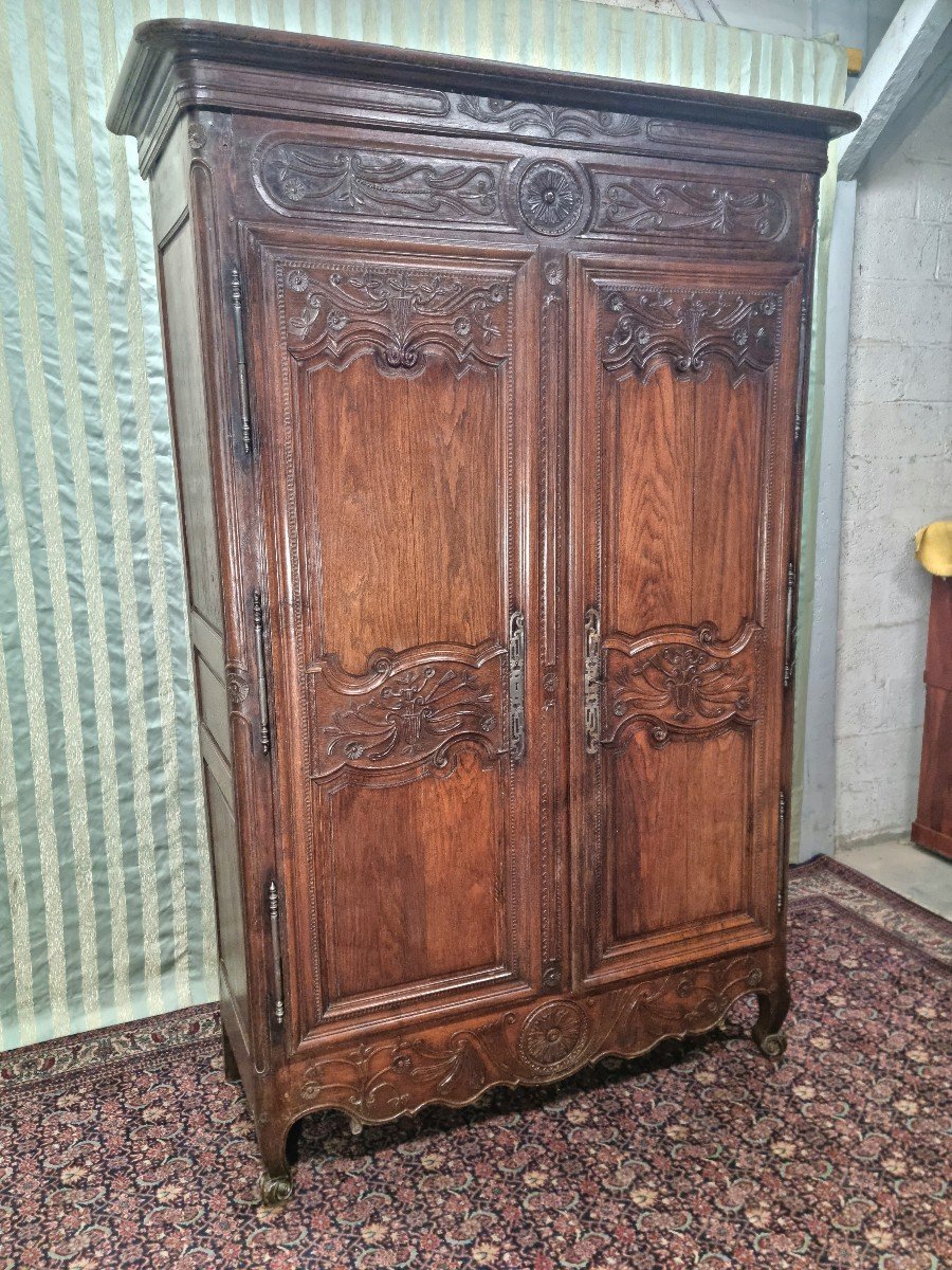 Armoire En Chêne Moulurée, Sculptée Louis XV, d'époque 18ème -photo-8