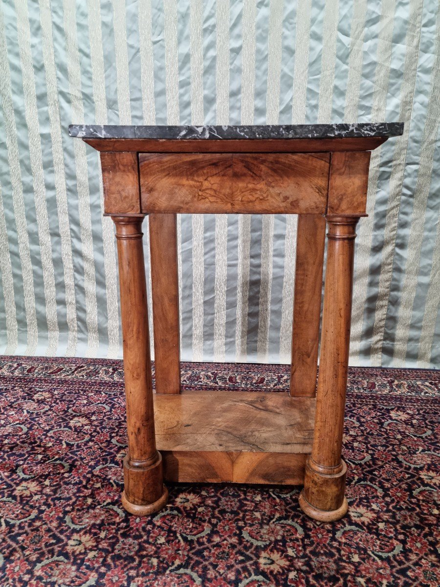 Small Walnut Console, Empire, 19th Century. 