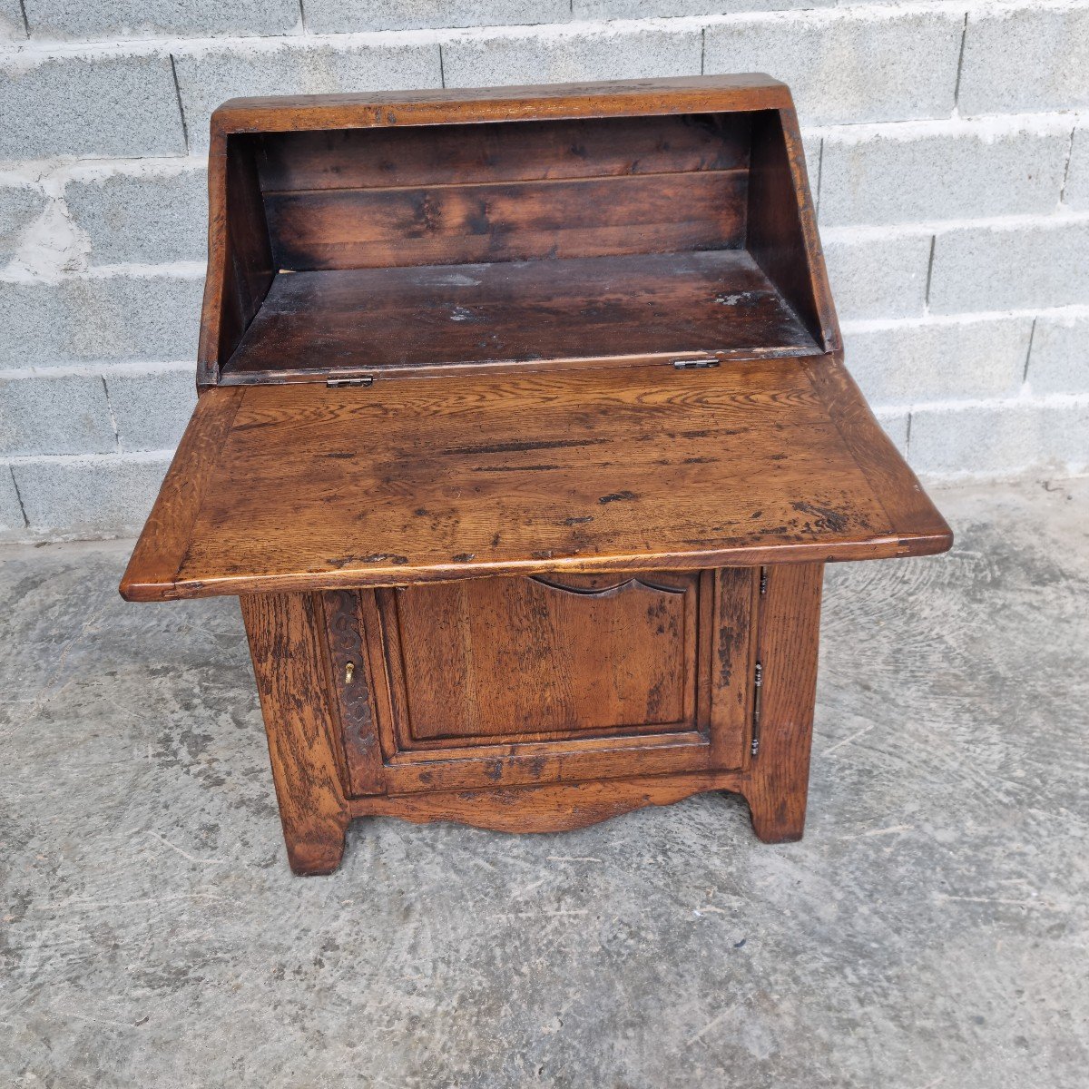 Louis XV Oak Donkey Desk, 18th Century. -photo-4