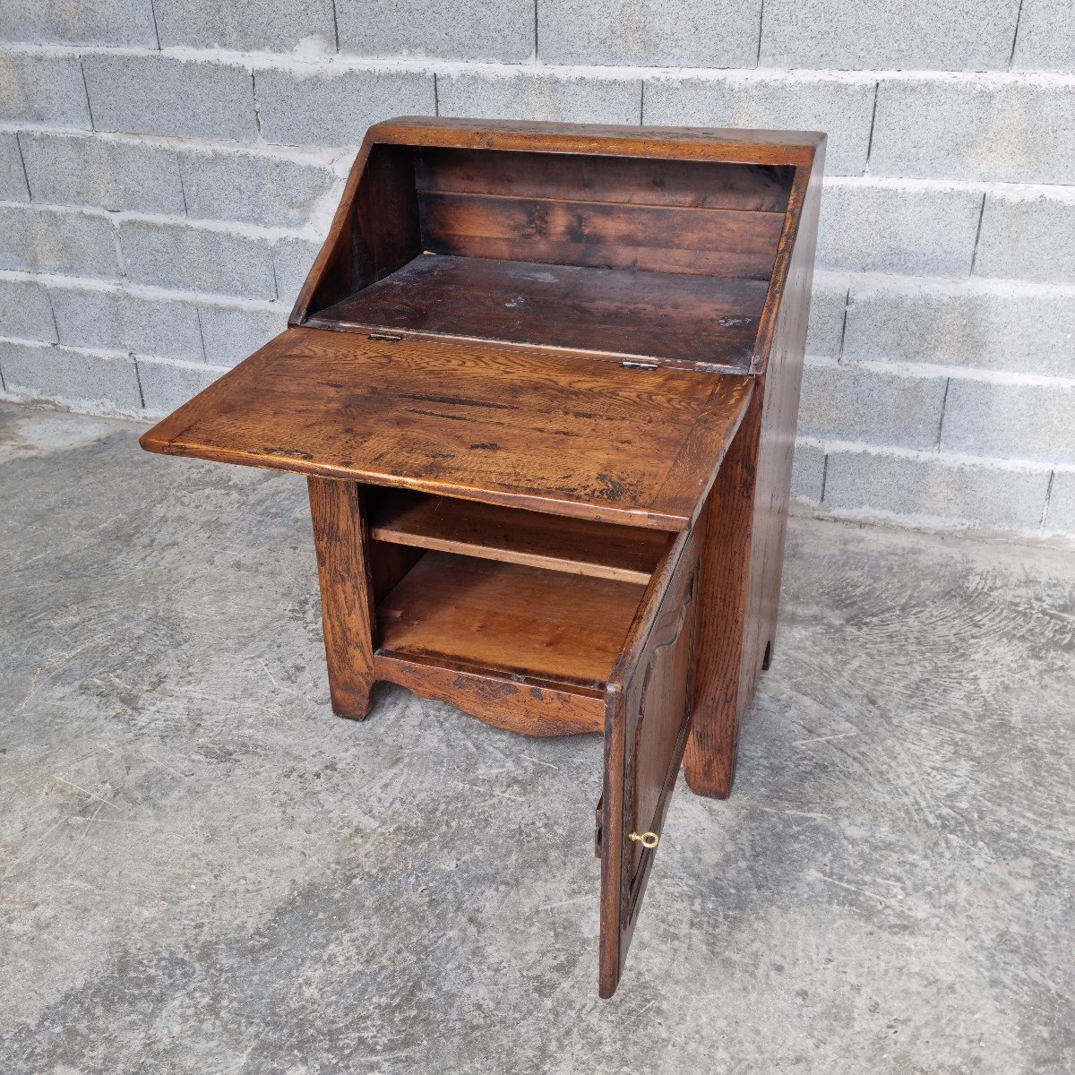 Louis XV Oak Donkey Desk, 18th Century. -photo-2