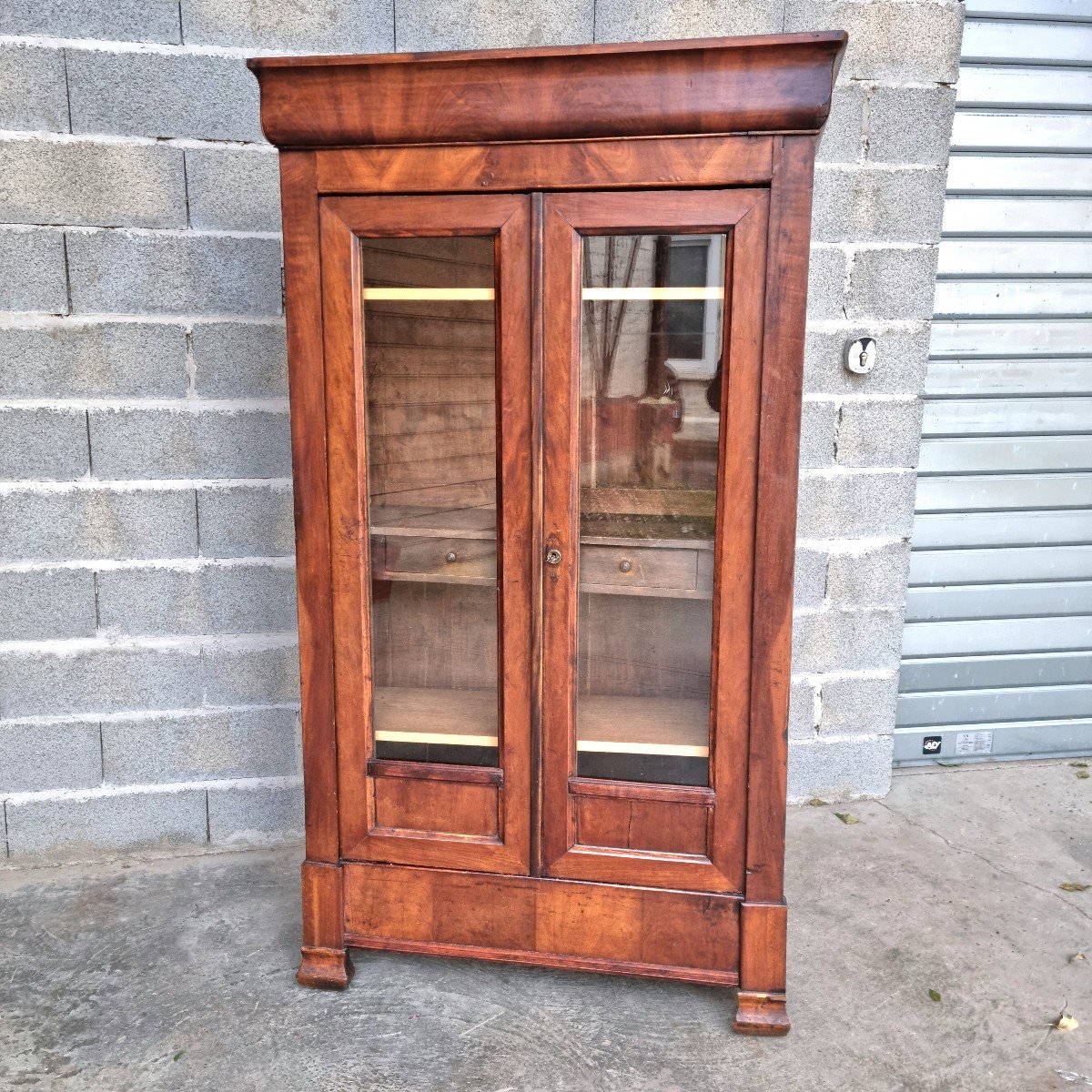 Louis Philippe Mahogany Bookcase, Display Cabinet, 19th Century. 