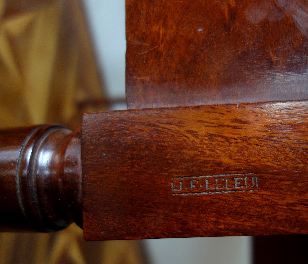 Jean François Leleu - Gateleg Folding Table In Solid Mahogany, Louis XVI Period-photo-7