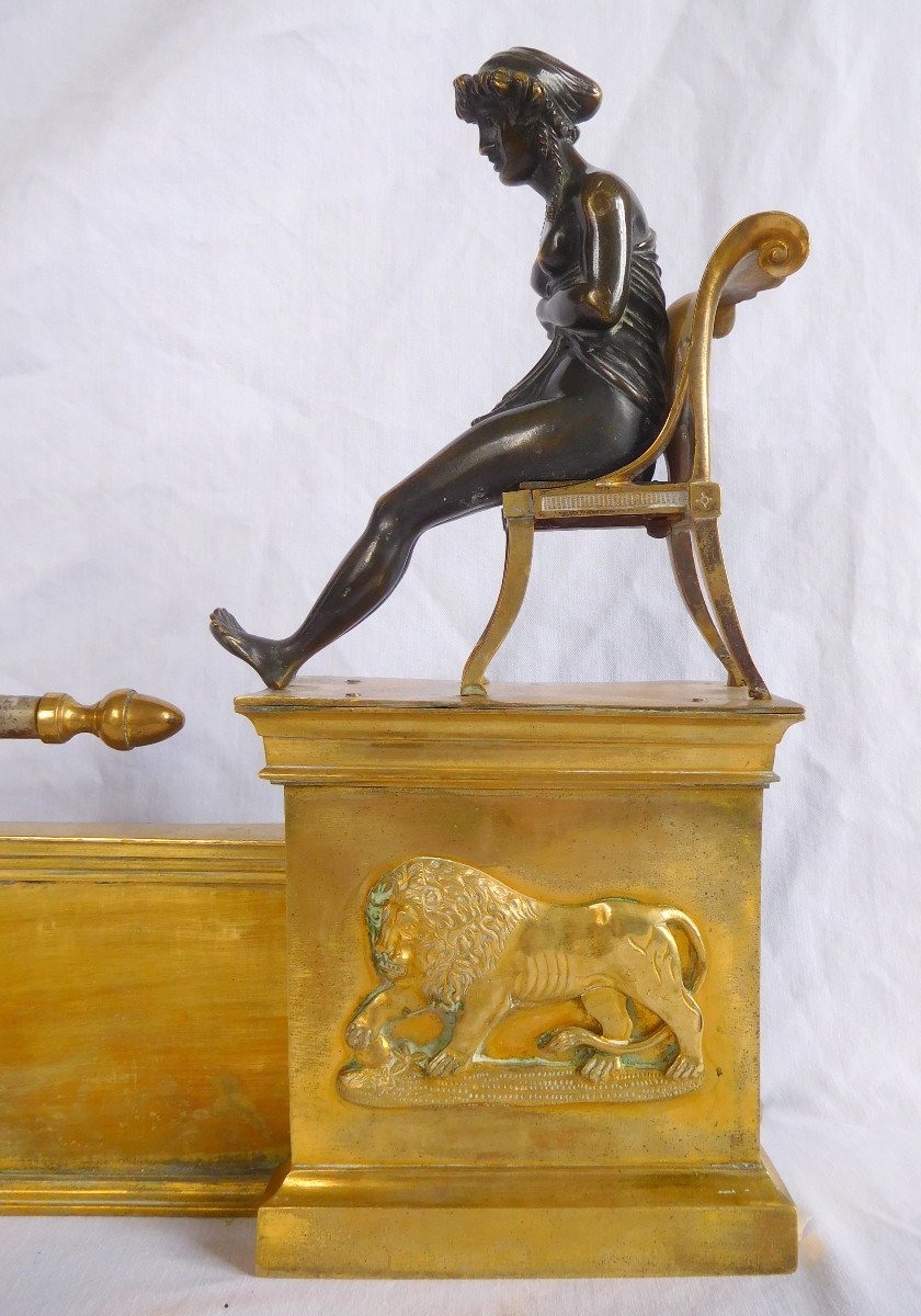 Barre De Cheminée Aux Etrusques d'époque Empire En Bronze Doré, Dans Le Goût De Claude Galle-photo-3