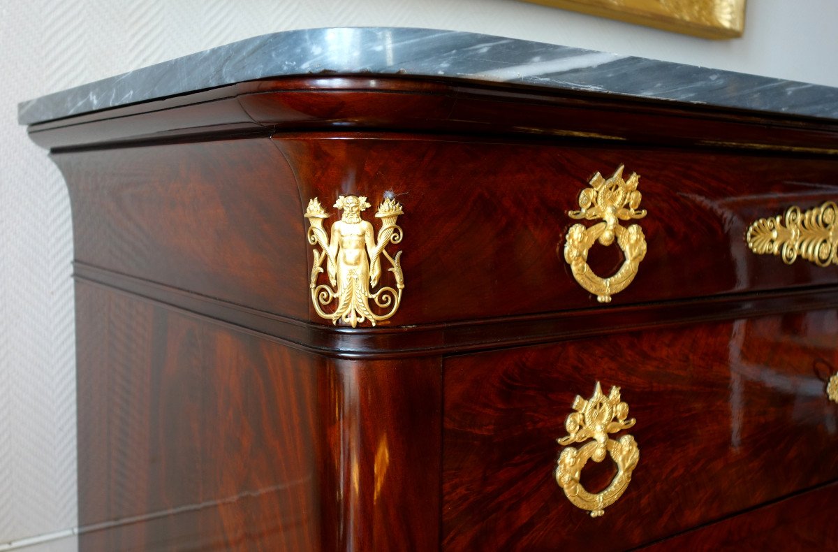 Commode d'époque Restauration En Acajou Flammé, Bronzes Doré Au Mercure & Marbre Bleu Turquin-photo-1