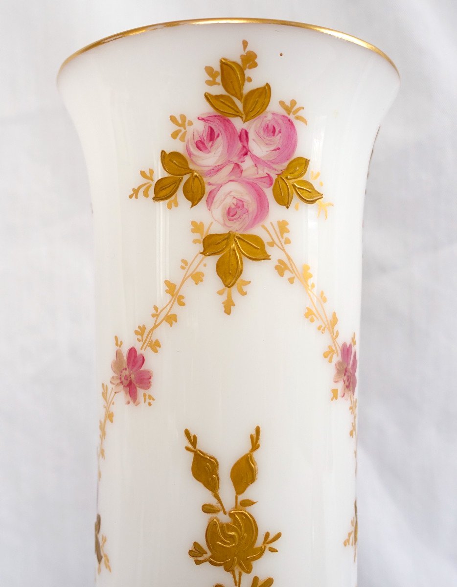 Saint Louis Paire De Vases En Cristal d'Opaline Peinte & Dorée - étiquette Papier-photo-2