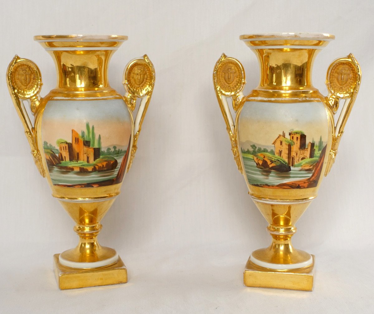 Paire De Vases d'Ornement Empire En Porcelaine De Paris - époque Restauration