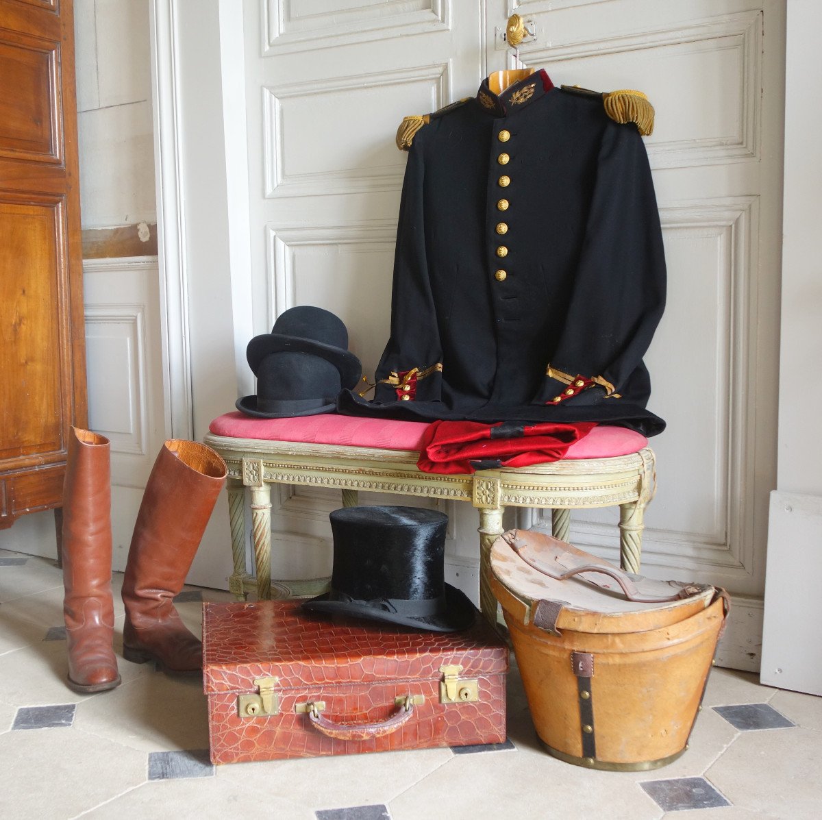 The Granaries Of A Castle: Beaver Top Hat And Its Carrying Box-photo-8