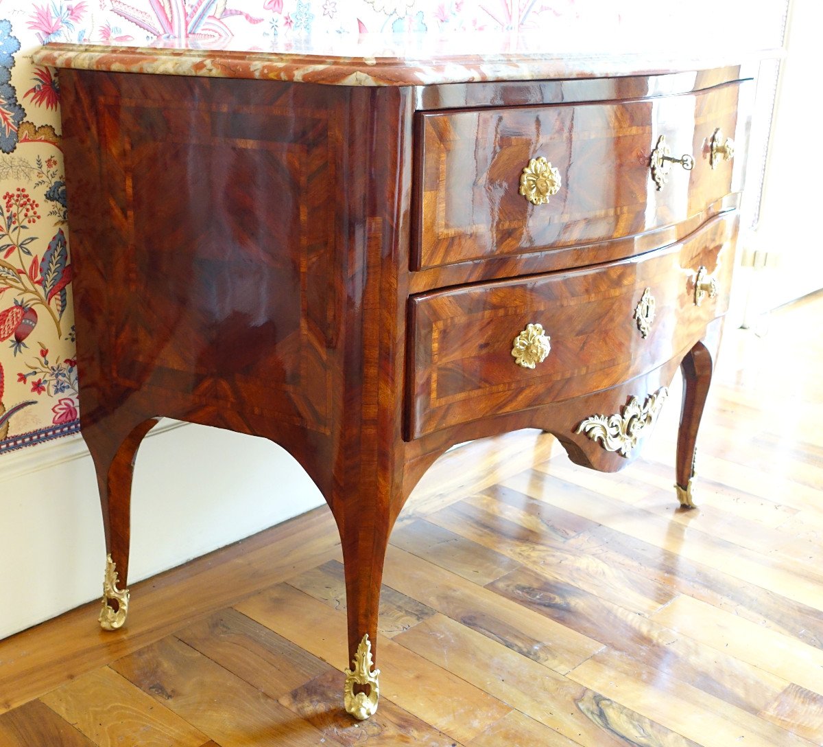 Hubert Hansen - Commode d'époque Louis XV En Plaquage De Satiné - Estampille-photo-2