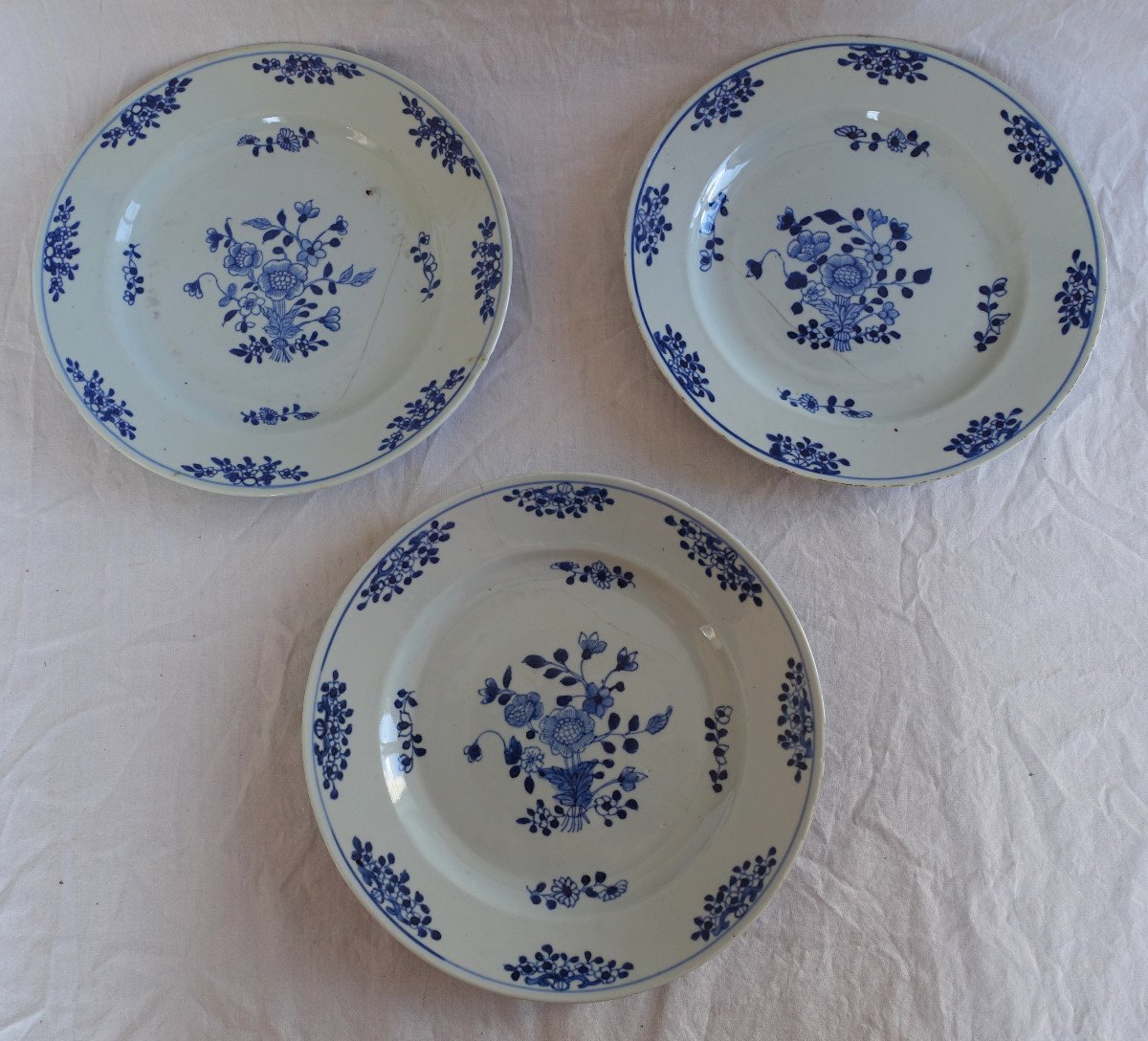 Compagnie Des Indes - Suite De 9 Assiettes En Porcelaine De Chine à Décor Bleu - époque 18e-photo-2