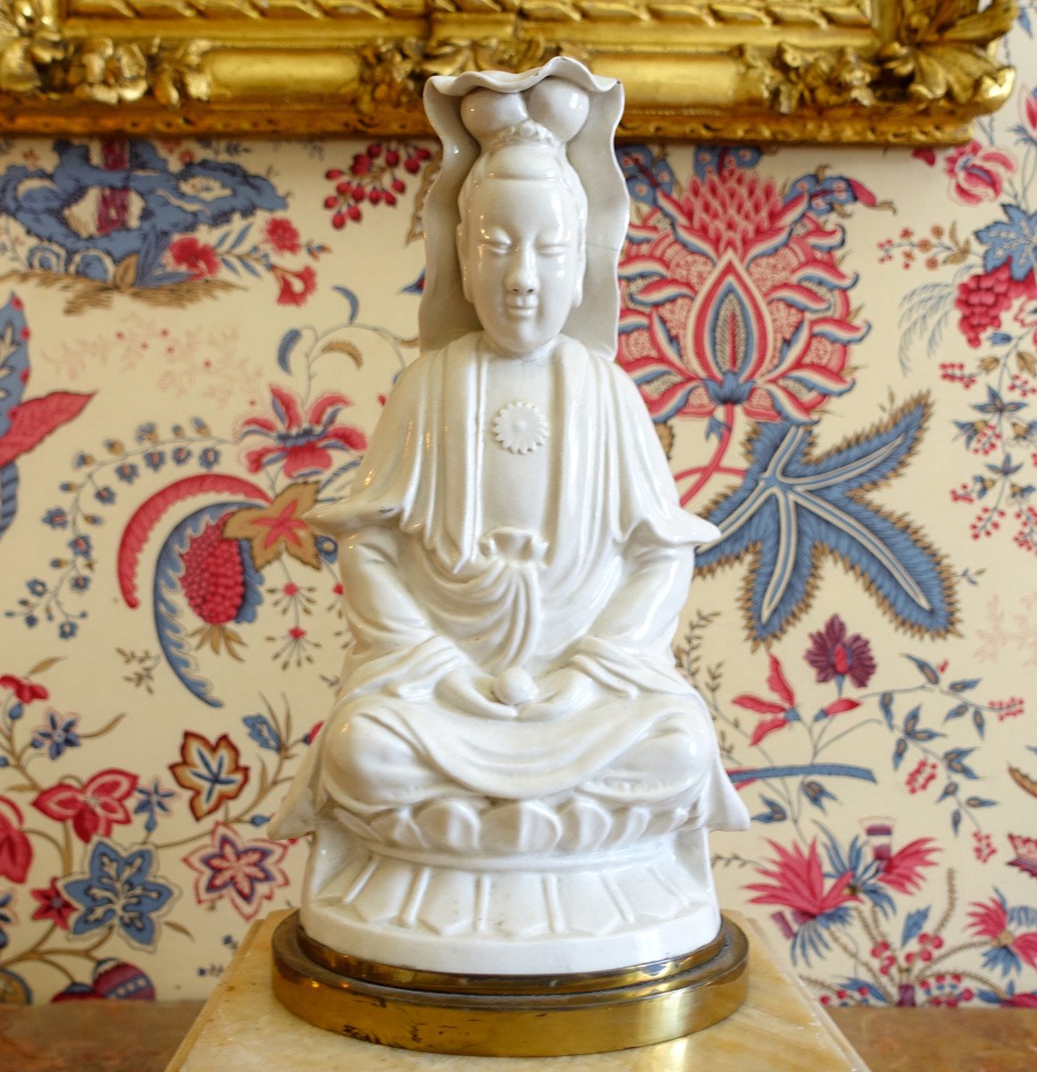 Guanyin Statue In Chinese Porcelain Bronze Base - Chinoiserie Decor / Chinese Cabinet