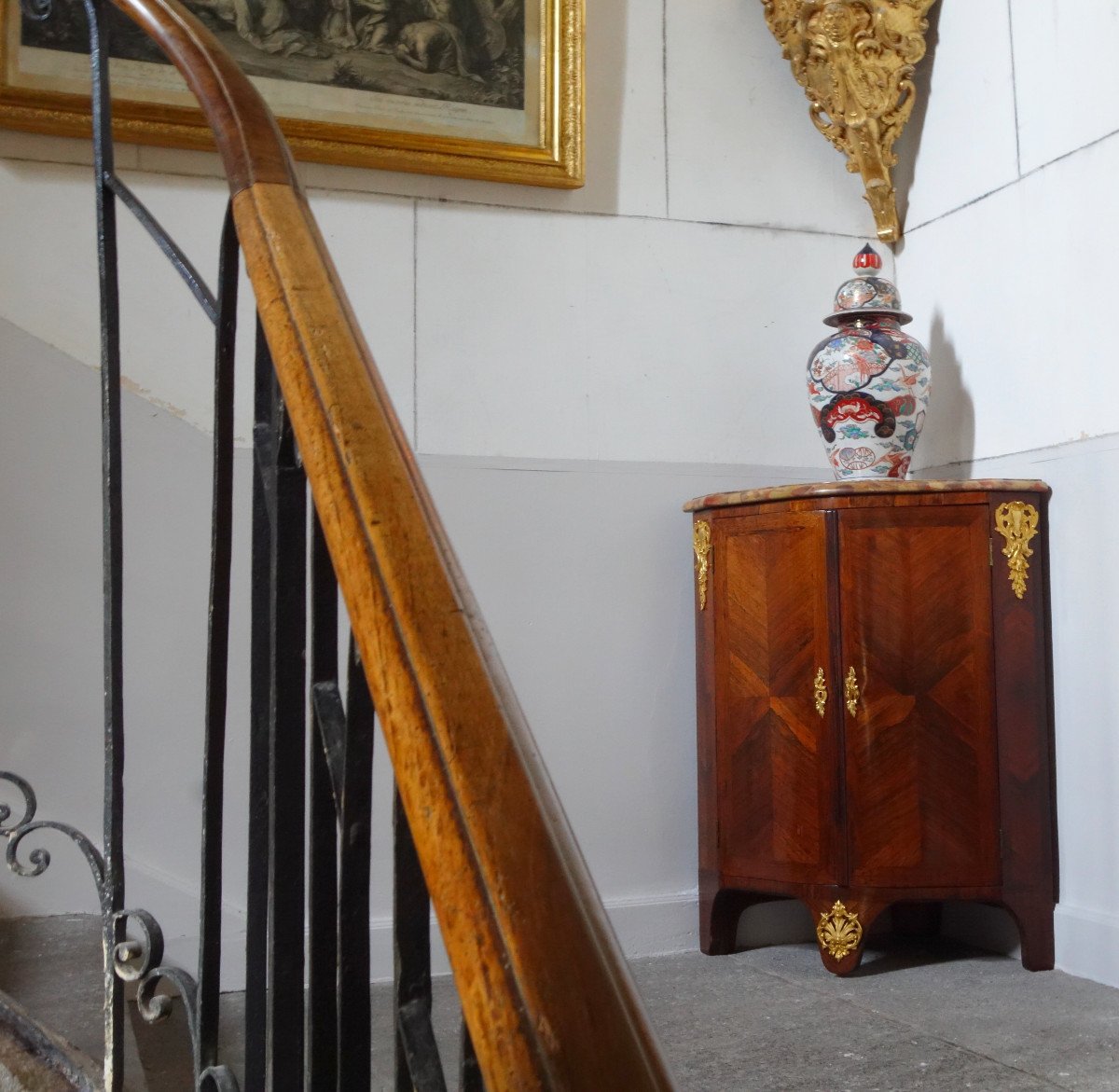   Louis XV Period Corner Cabinet In Violet Wood, Breche d'Alep Marble And Gilded Bronze-photo-7