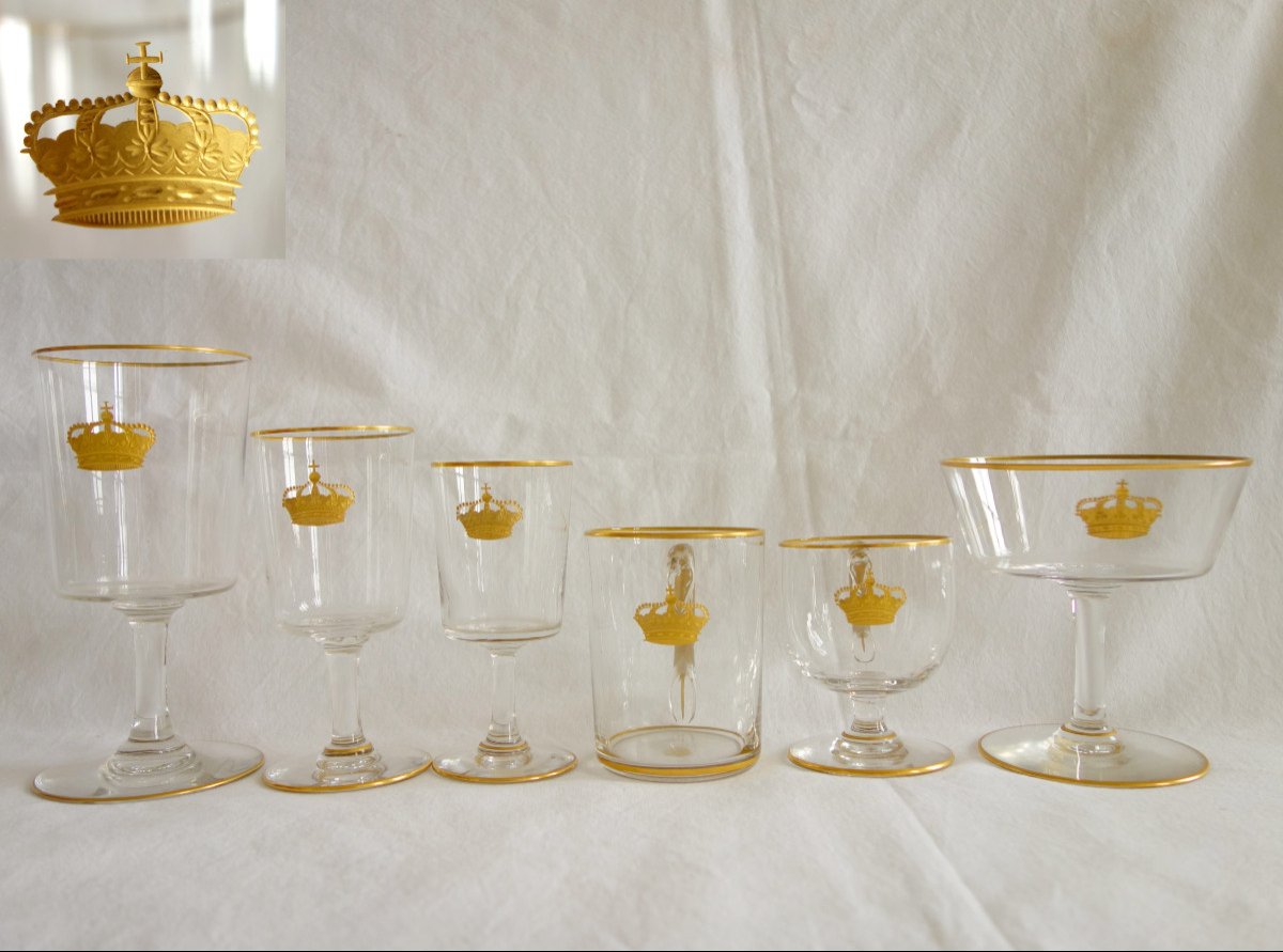 Baccarat: Royal Tableware Crystal Set, 6 Pieces  With Gold Engraved Crown - Paper Sticker