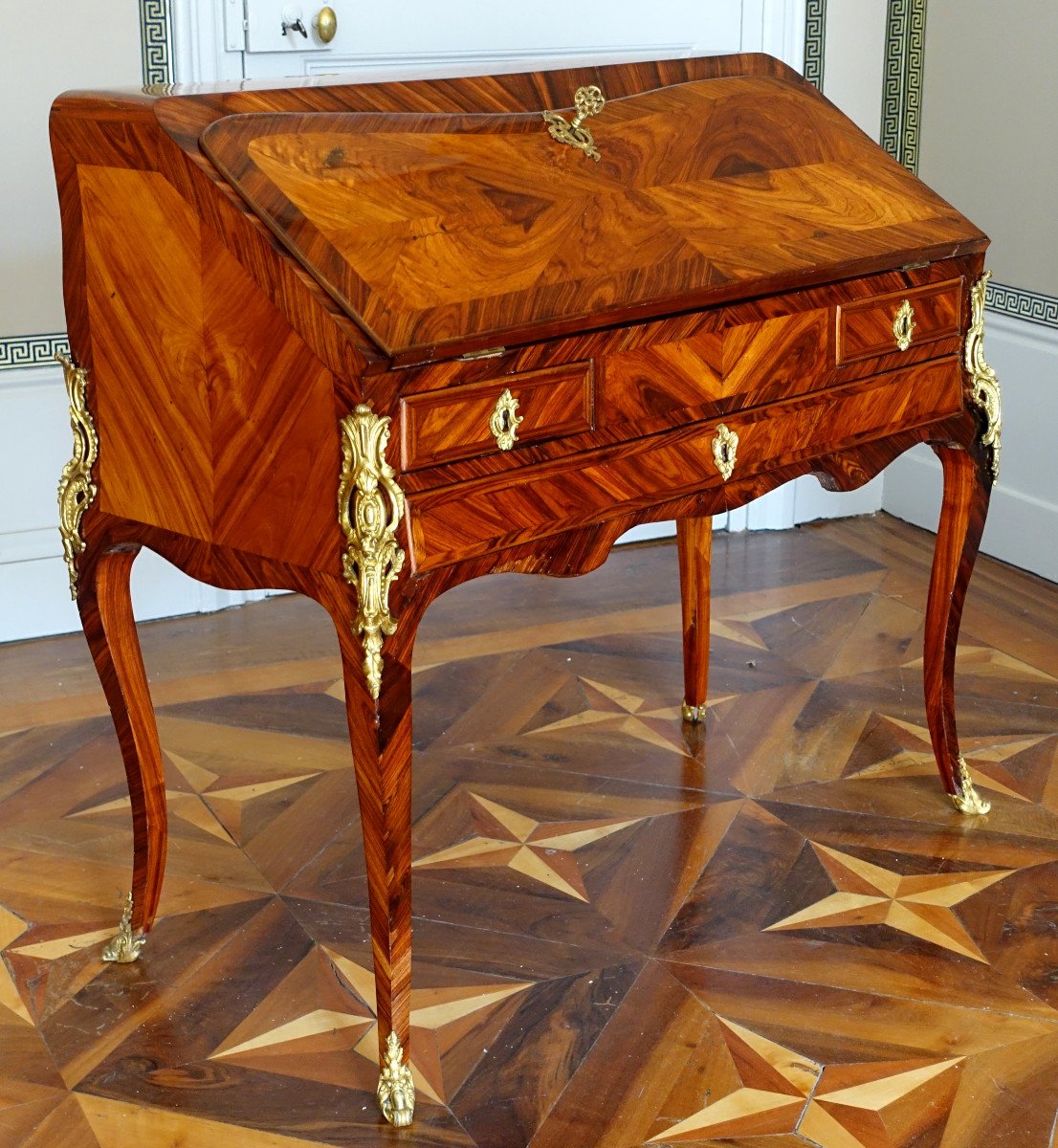 Léonard Boudin - Louis XV Period Violet Wood Lady's Desk - Stamped