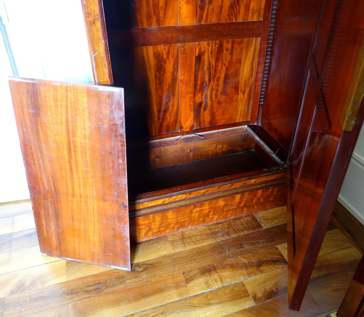 Jacob - Restoration Period Speckled Mahogany & Gilt Bronze Psyche Mirror Cabinet, Stamped-photo-5