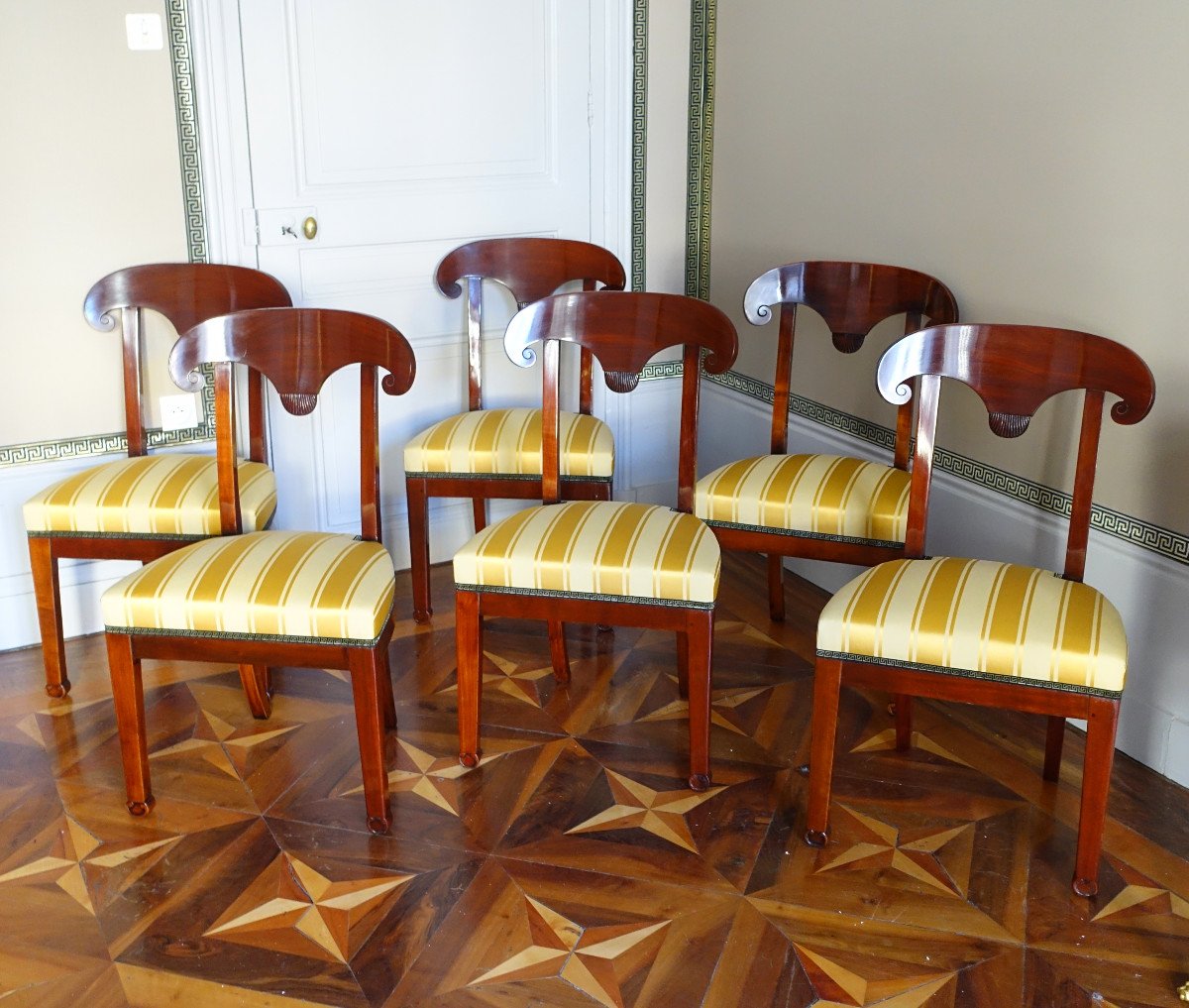 Set Of 6 Mahogany Chairs, Marcion's Shield-shaped Backrest  - Empire Period