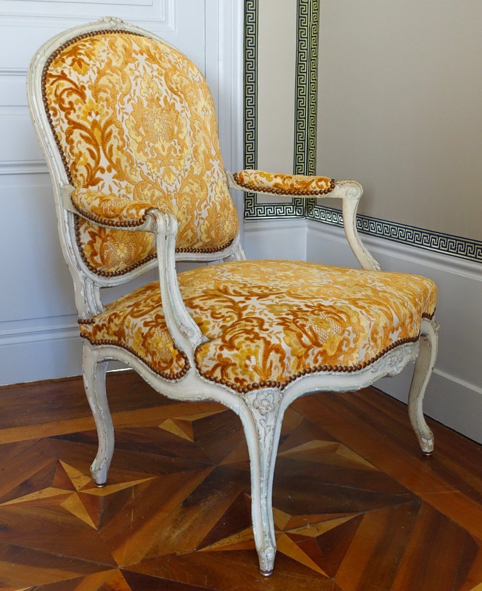   Louis XV Period Armchair, Crushed Velvet-photo-1