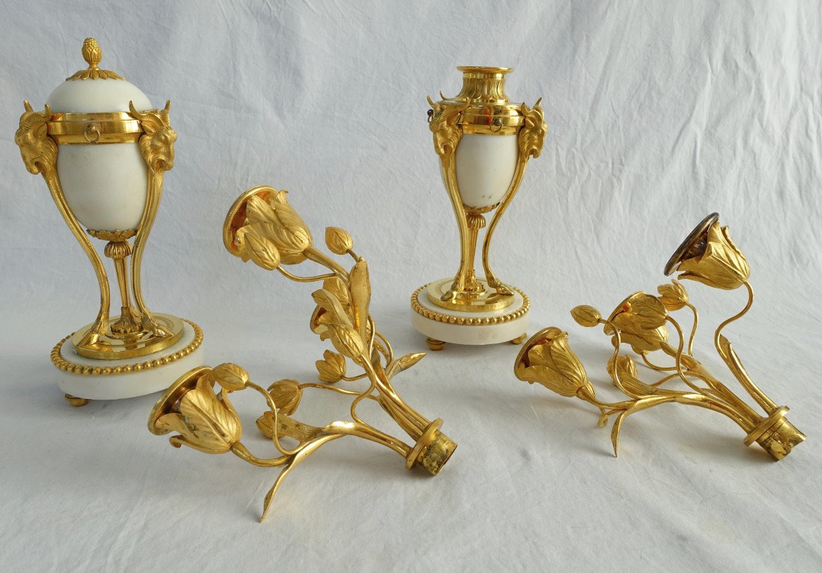 Paire De Candélabres Cassolettes à Bougeoirs Renversés En Bronze Doré Et Marbre Style Louis XVI-photo-6