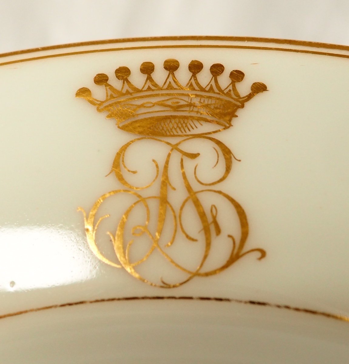 Porcelain Dinner Set For 12 People - Crown Of Count-photo-4