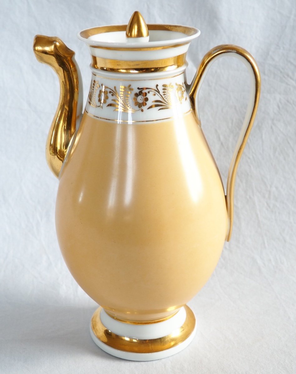 Tall Empire Paris Porcelain Coffee Pot, Early 19th Century Circa 1820