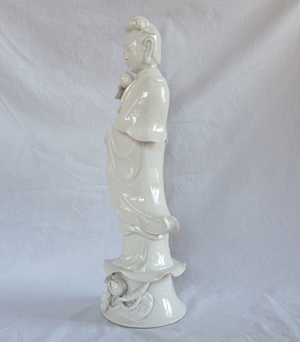 Guanyin Statue 50cm In White Chinese Porcelain - Chinoiserie Decor / Chinese Cabinet-photo-3