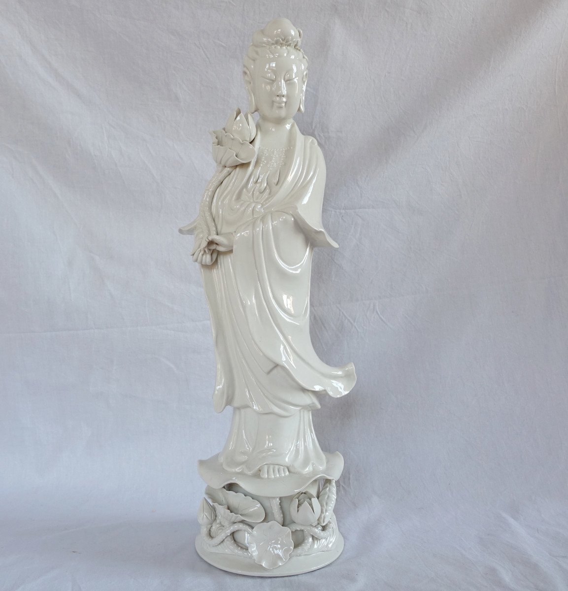 Guanyin Statue 60cm In White Chinese Porcelain - Chinoiserie Decor / Chinese Cabinet-photo-2