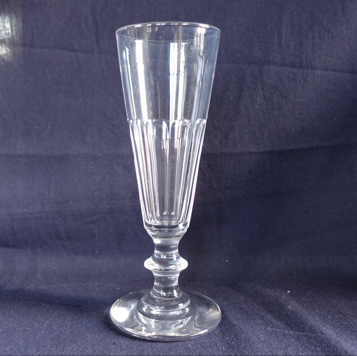 St Louis & Baccarat 12 Crystal Champagne Flutes Caton Model-photo-3