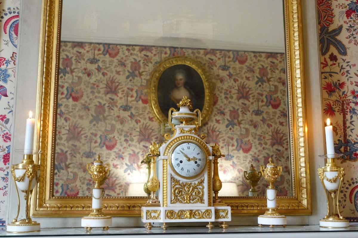 Pair Of Louis XVI Style Gilt Bronze And Marble Candlestick Casseroles-photo-8